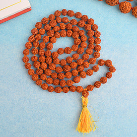 Panchmukhi Rudraksha Jaap Mala with 108 natural 9mm beads, ideal for chanting, meditation, and spiritual protection. Authentic 5 Mukhi Rudraksha mala used in Hindu rituals and devotion to Lord Shiva.
