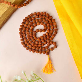 Certified brown Rudraksha mala for mantra chanting, meditation, and spiritual healing. India’s Premium Rudraksha Jap Mala Store- www.japay.in


